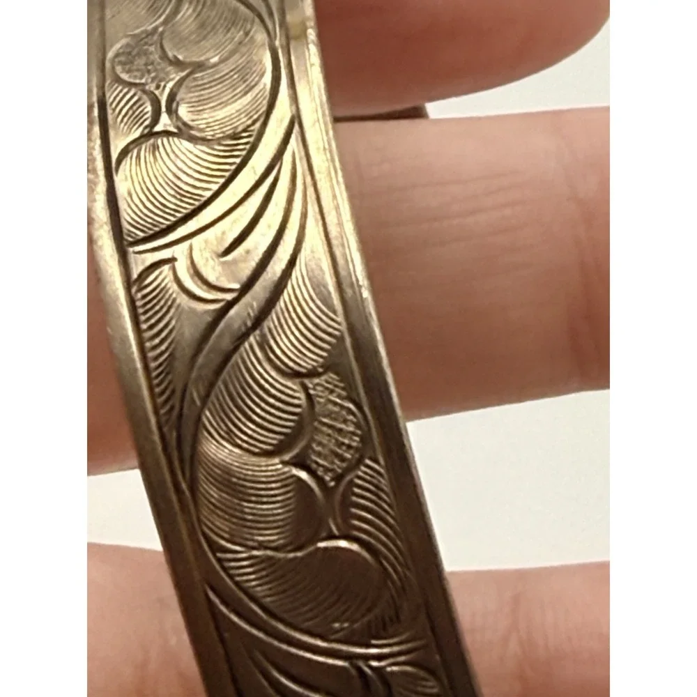 Silver Tone Etched Cuff Bracelet Waves Paisley 8